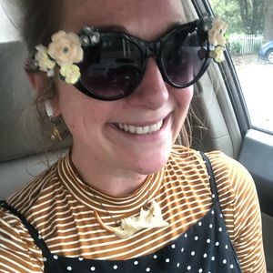 Meet your Posher, Lydia